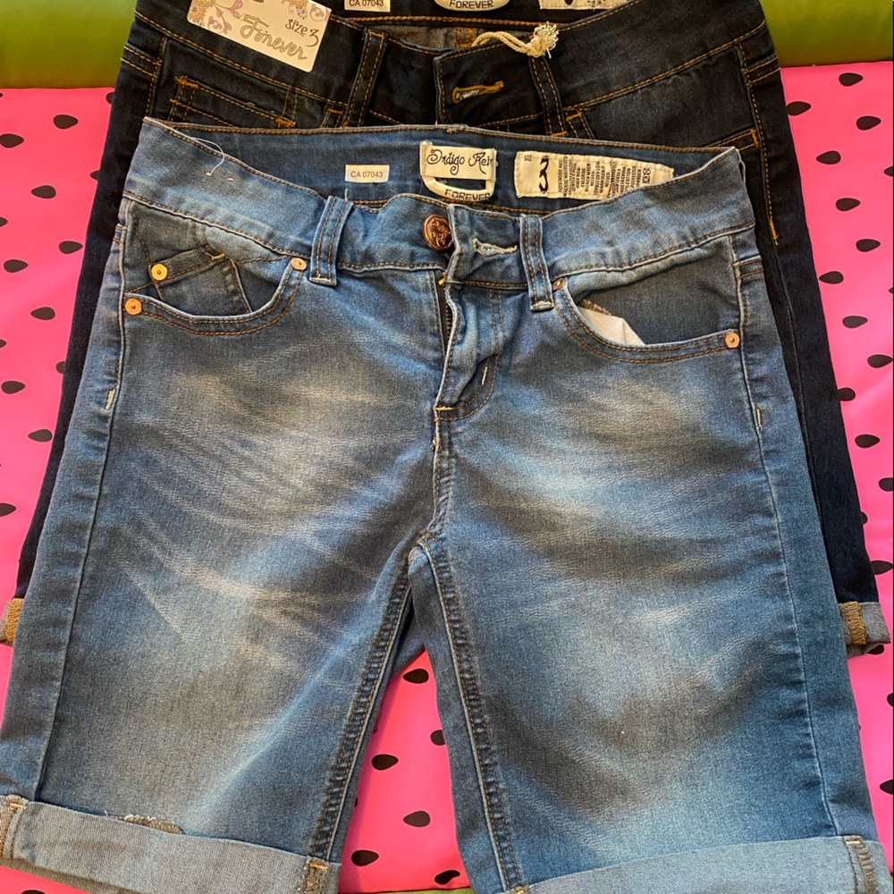 Denim mid rise shorts size 3
